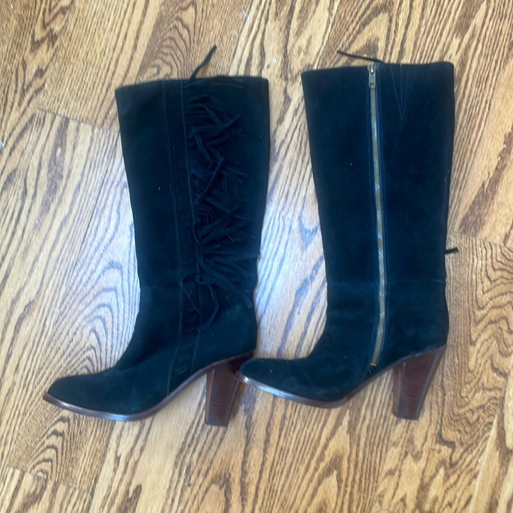 Never worn Splendid Suede Fringe Black Boot Size 7.5